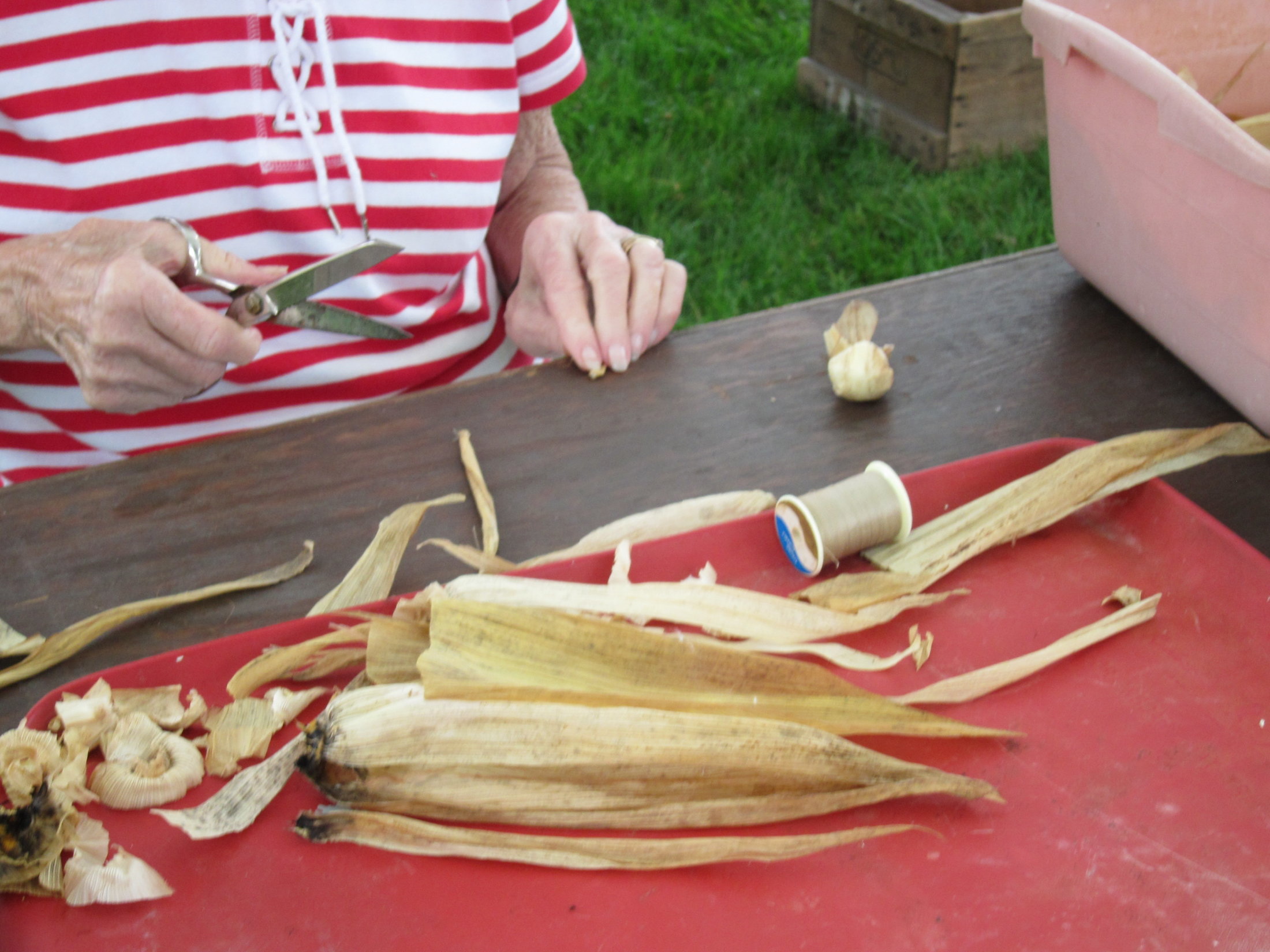 How to make Corn Husk Dolls